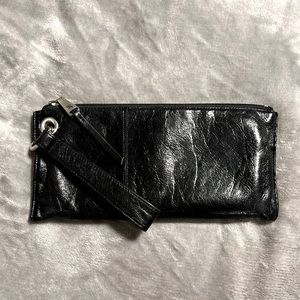 HOBO Vintage Hide Collection Vida Leather Wristlet